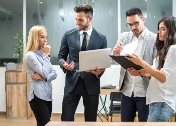 Fractional CTO vs. Full-Time CTO: Who Is Right For You?